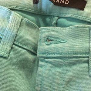 BNWOT Jbrand skinny jeans sz 24 mid rise